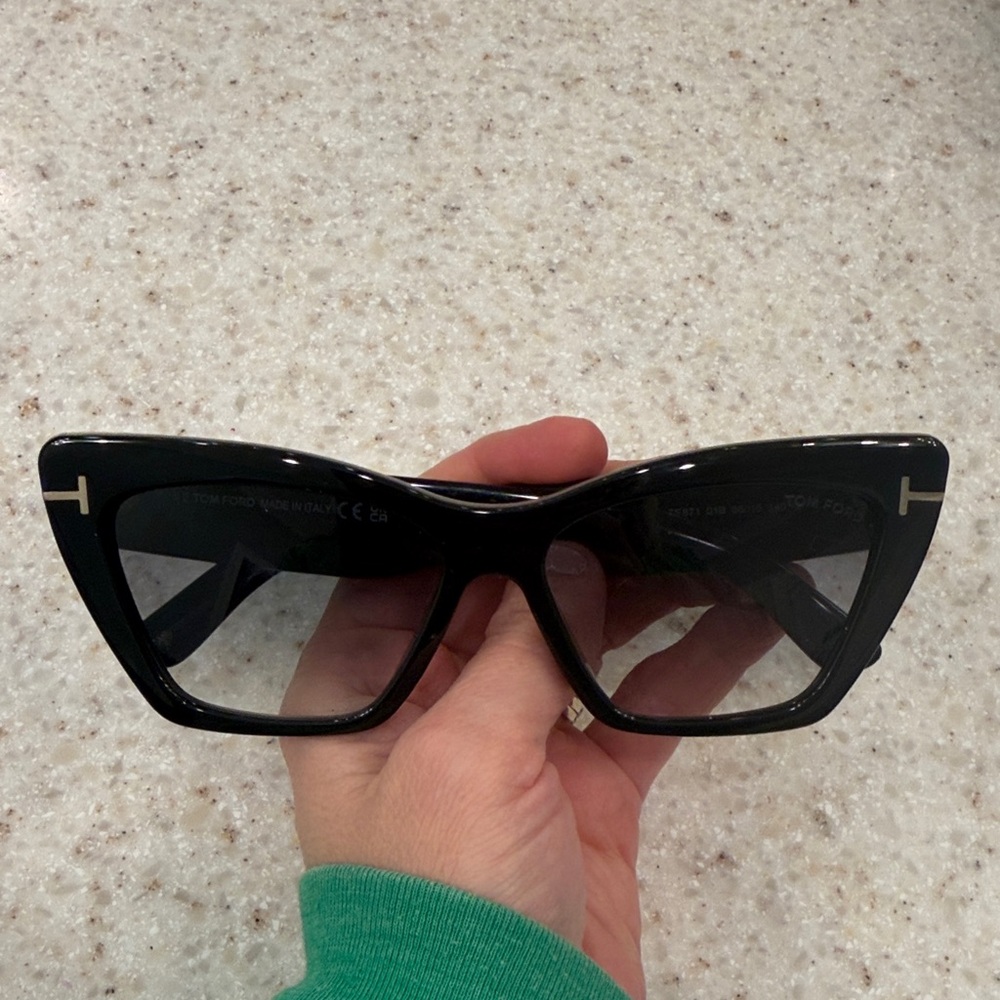 Tom Ford Black Cat-Eye Sunglasses